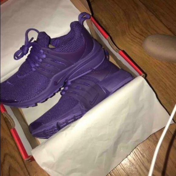 Nike Shoes - UA Nike Air Prestos Nike Shoes - UA Nike Air Prestos